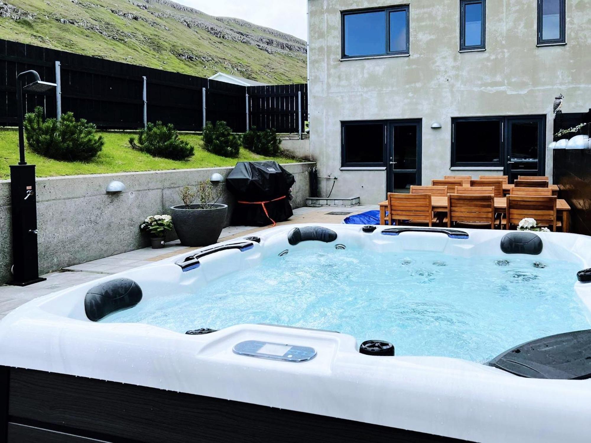 Stunning Ocean View Penthouse Apartment Oravik Экстерьер фото